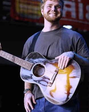 Alex Warren Hollywood