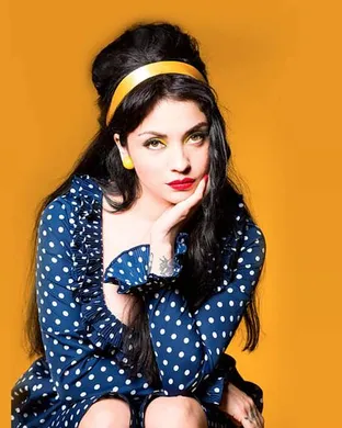 Mon Laferte Miami Beach
